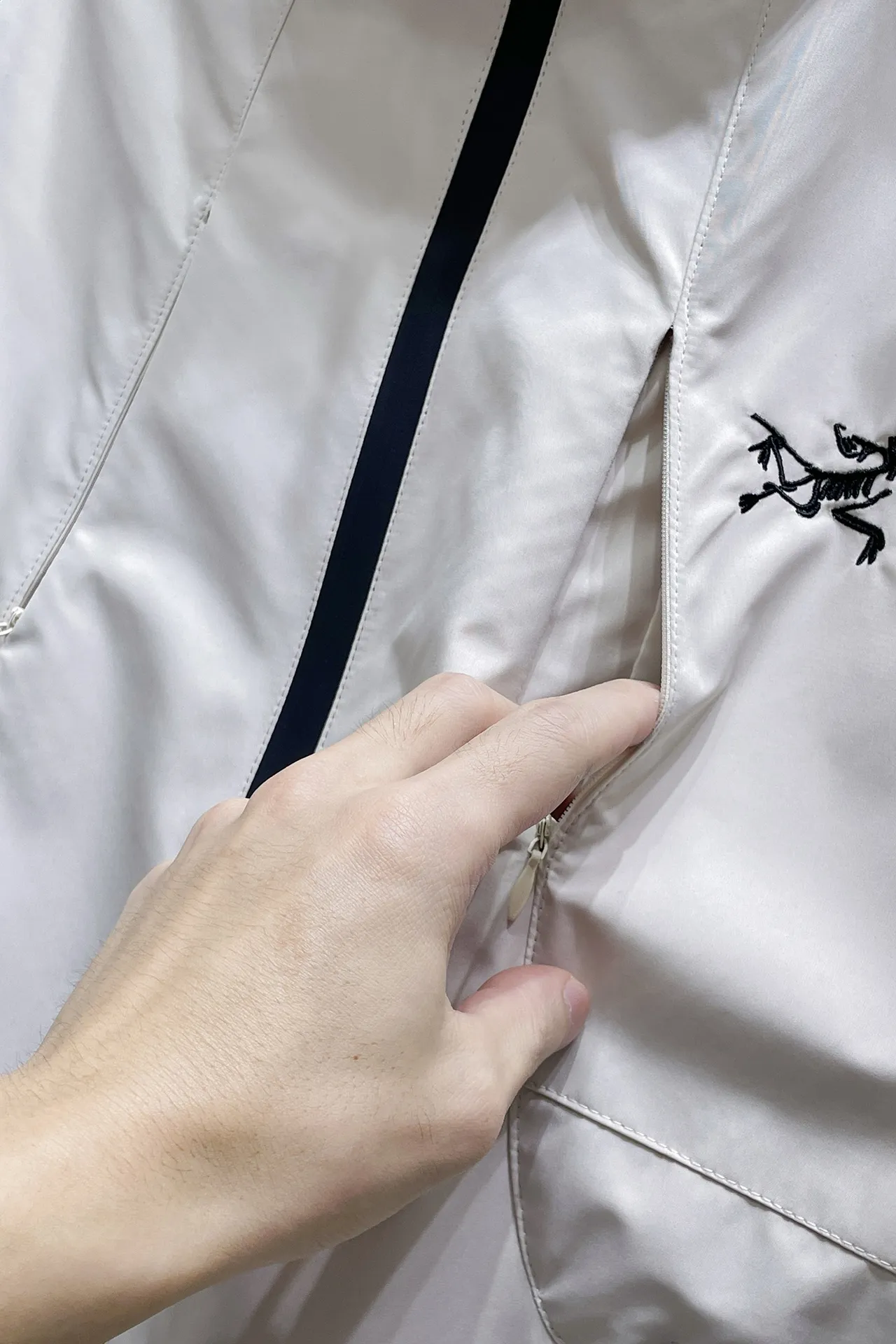 Same Style， ， 2026 New Arrival ， Original Premium Breathable ， ， ， Quality。 ， Sizes：M～3XL，